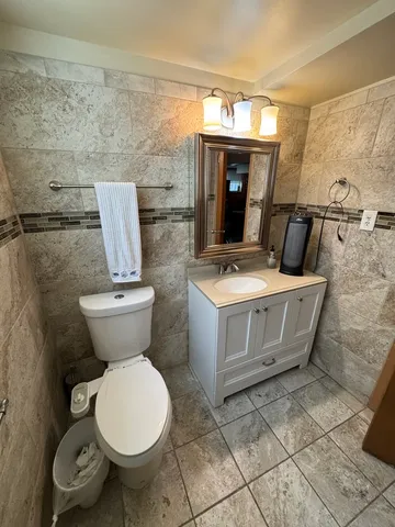 $305,000 | 11117 South Ave L, Chicago, IL 60617