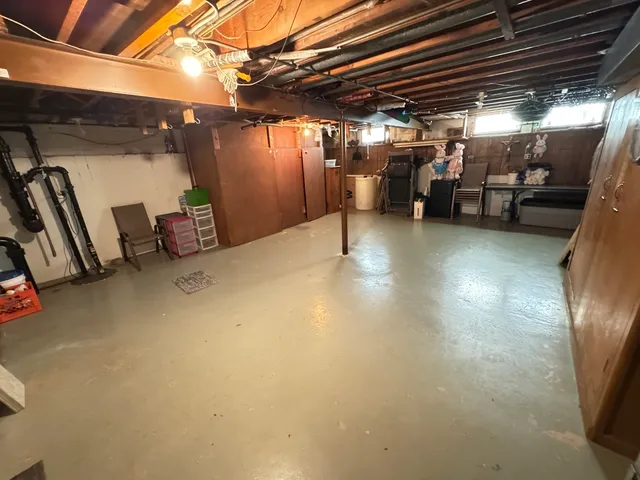 $305,000 | 11117 South Ave L, Chicago, IL 60617