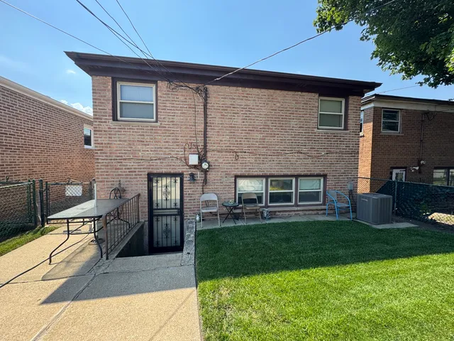 $305,000 | 11117 South Ave L, Chicago, IL 60617