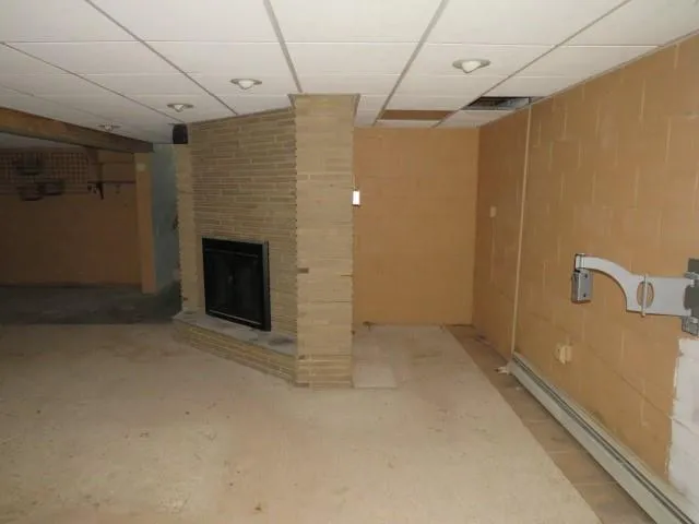 a view of empty room