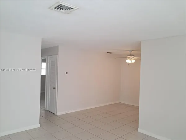 $1,900 | 2127 Van Buren Street, Unit 203, Hollywood, FL 33020