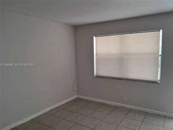 $1,900 | 2127 Van Buren Street, Unit 203, Hollywood, FL 33020