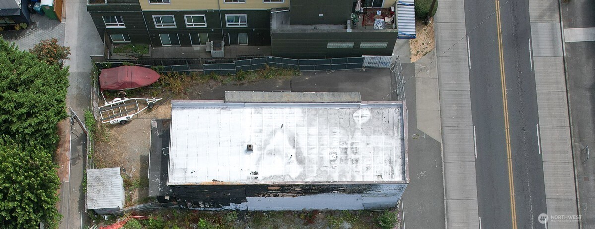320 Northwest 85th Street Seattle, WA 98117 - Photo 2 of 8 a view of water heater room