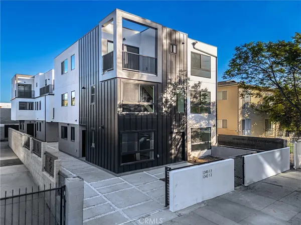 $4,995 | 1340 North Kingsley Drive, Unit 1, Los Angeles, CA 90027