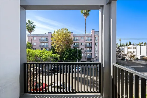$4,995 | 1340 North Kingsley Drive, Unit 1, Los Angeles, CA 90027