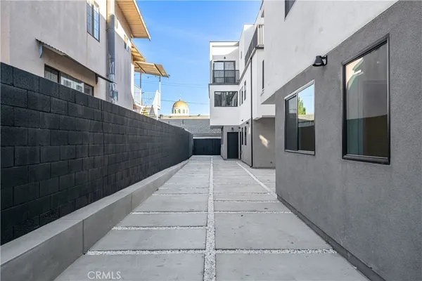 $4,995 | 1340 North Kingsley Drive, Unit 1, Los Angeles, CA 90027