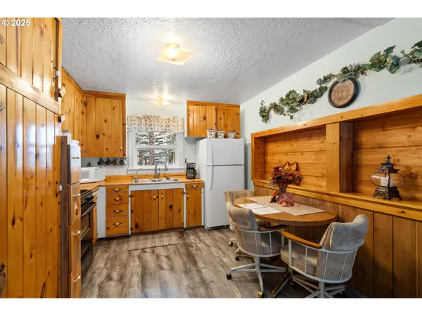 $525,000 | 58783 Highway 204, Weston, OR 97886