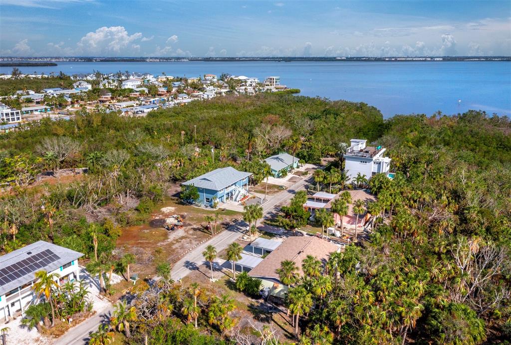 650 Gulf Bay Road Longboat Key, FL 34228 - Photo 5 of 22