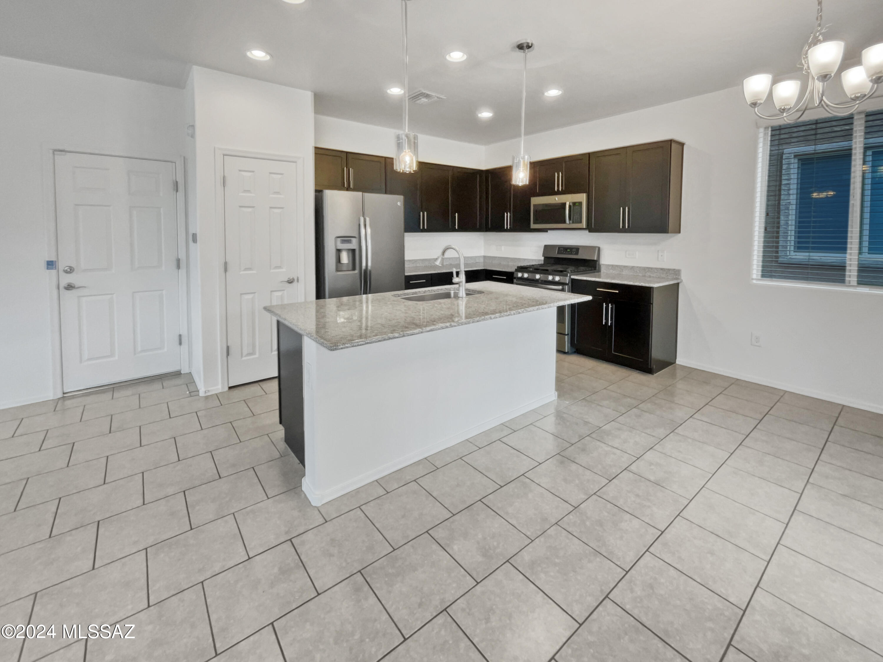 6730 Neptune Cove Road Tucson, AZ 85756 - Photo 11 of 20