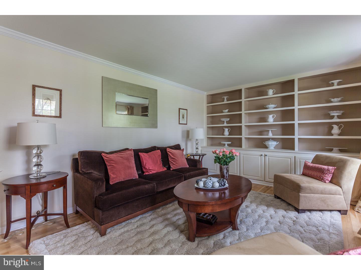 63 Lochatong Road Ewing, NJ 08628 - Photo 3 of 25