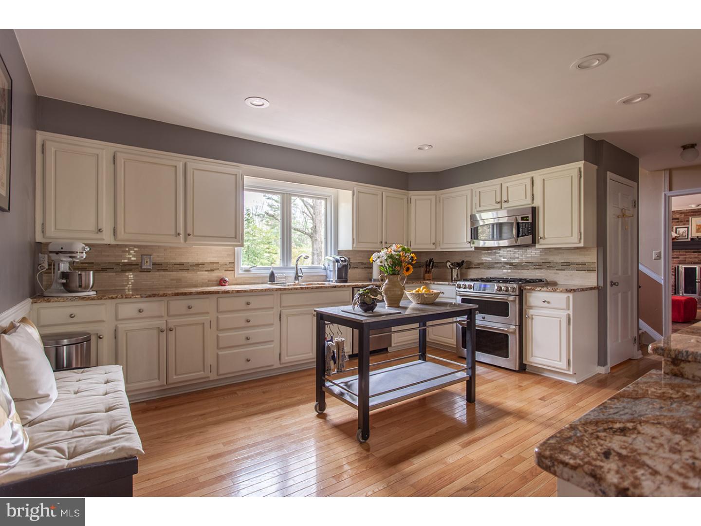 63 Lochatong Road Ewing, NJ 08628 - Photo 8 of 25
