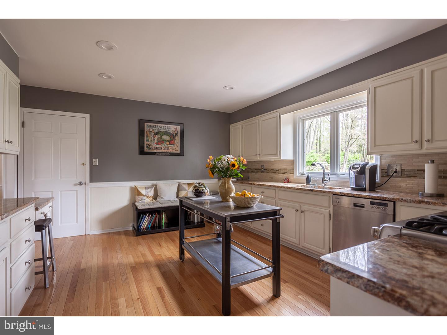 63 Lochatong Road Ewing, NJ 08628 - Photo 9 of 25