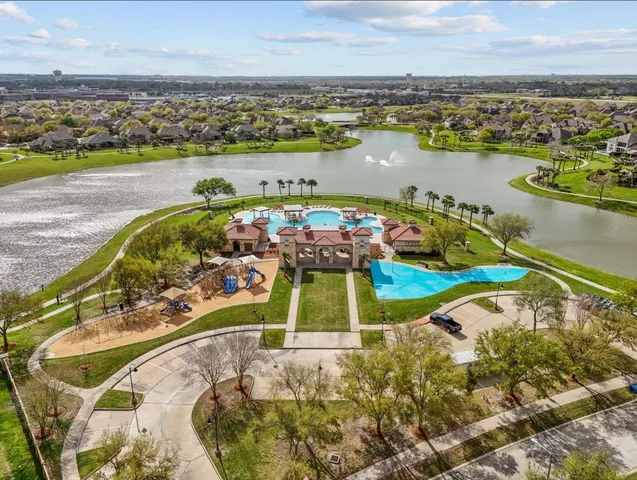 $348,500 | 2401 Trocadero Lane, League City, TX 77573