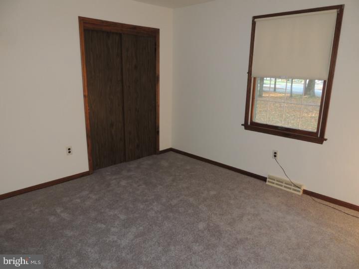 78 Larrison Road Wrightstown, NJ 08562 - Photo 11 of 19