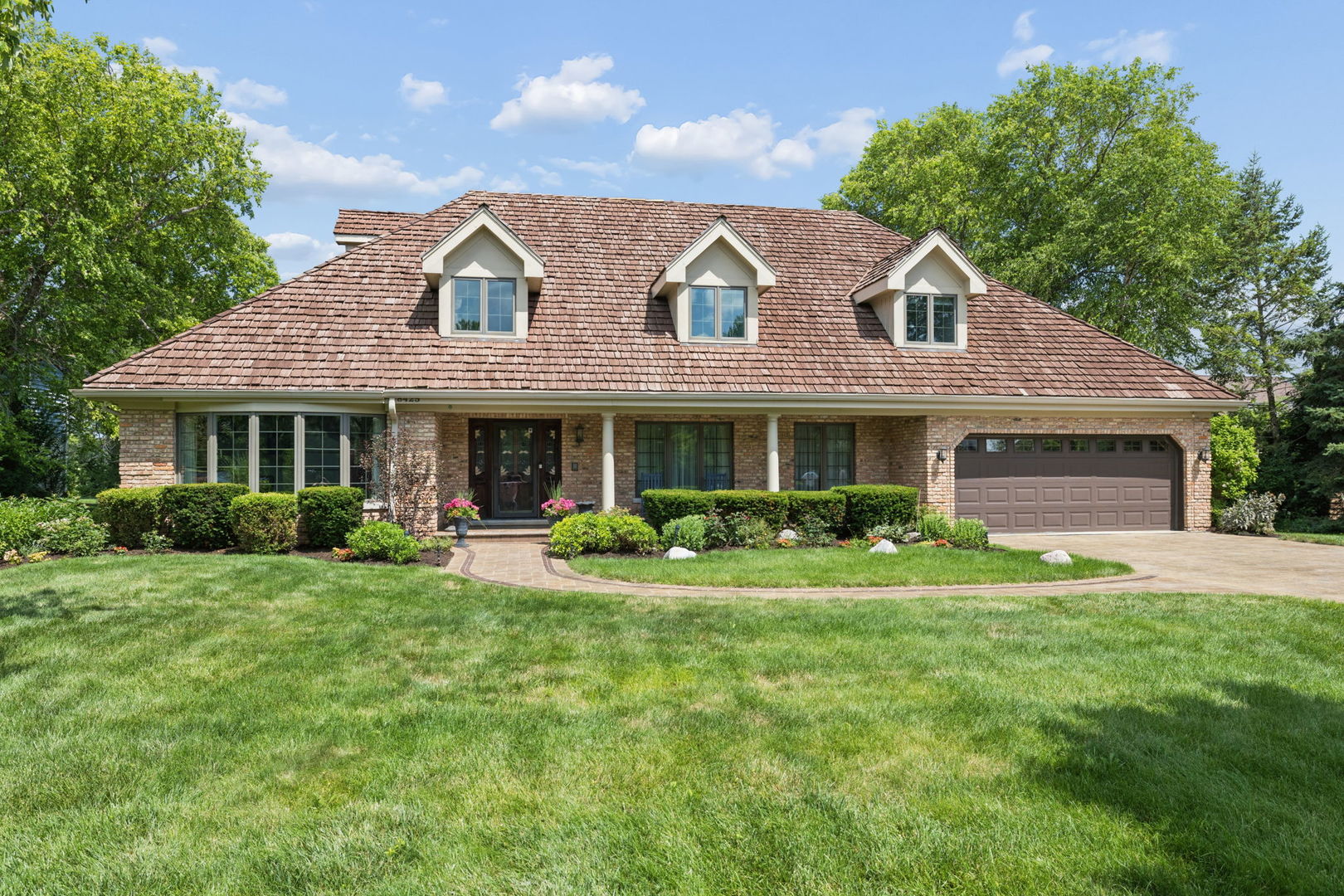 8425 Charleston Drive Burr Ridge, IL 60527 - Photo 3 of 61