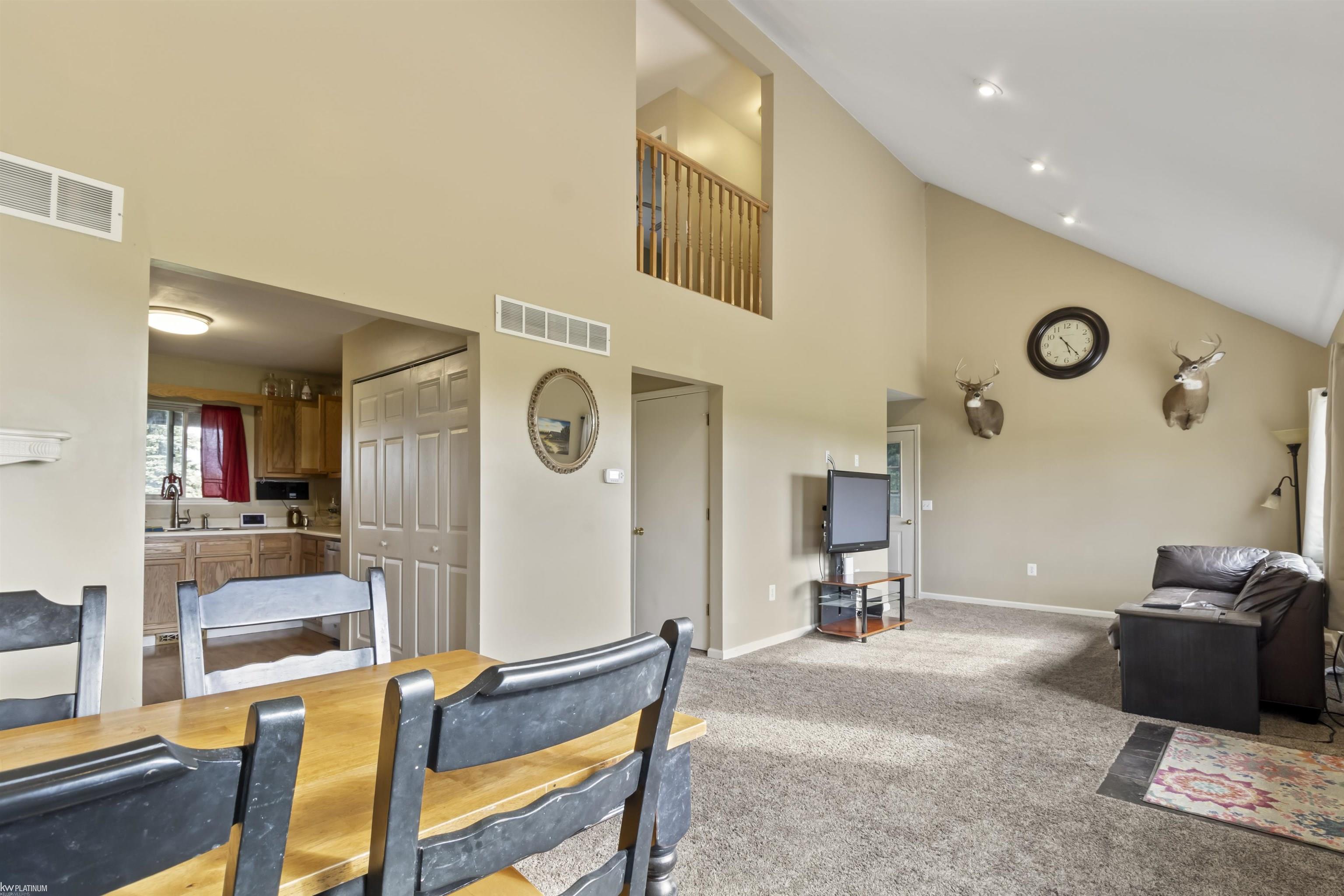 8070 Vincent Road Croswell, MI 48422 - Photo 19 of 38 50120723-18.JPG