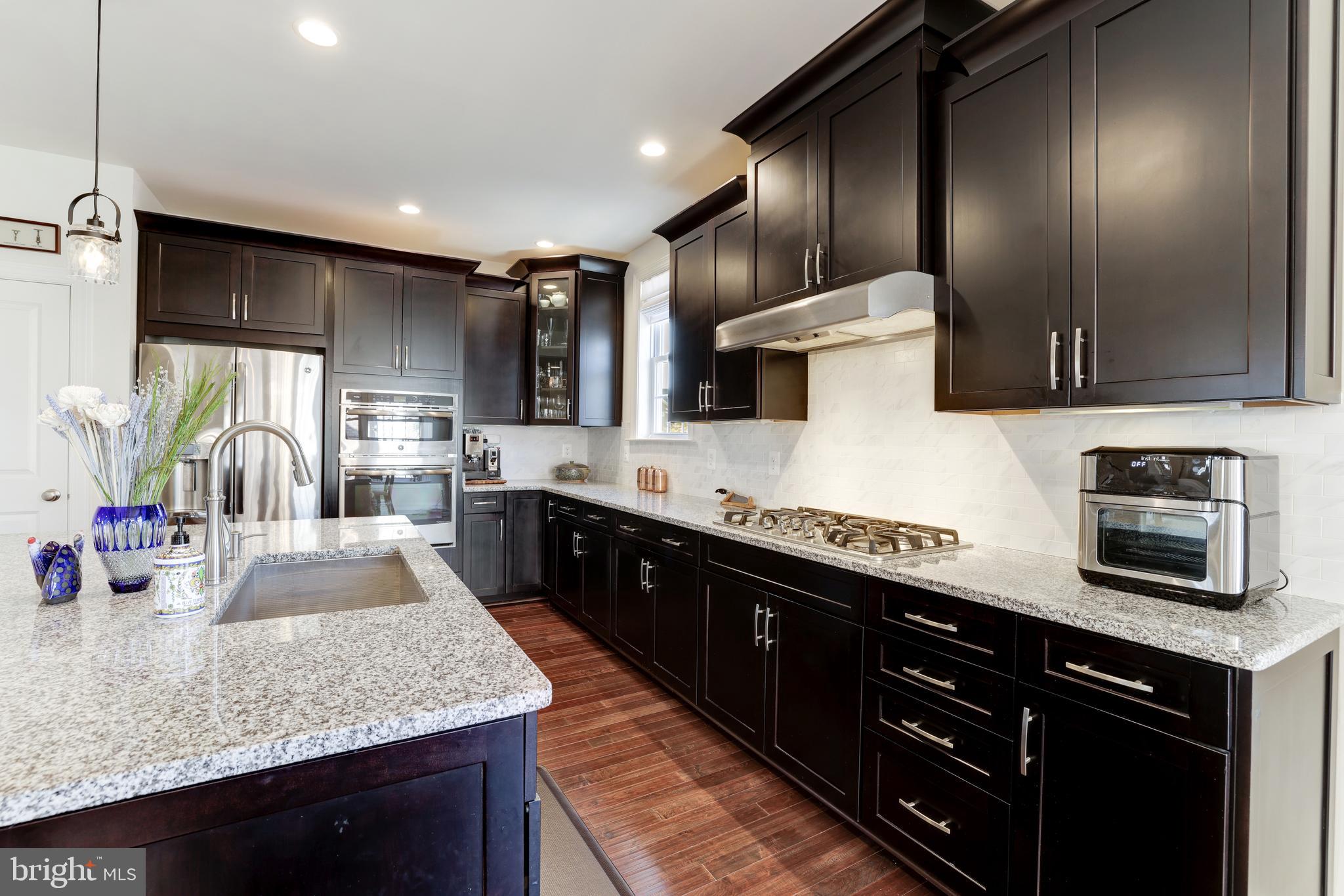 43050 Old Ryan Road Ashburn, VA 20148 - Photo 18 of 48 Kitchen