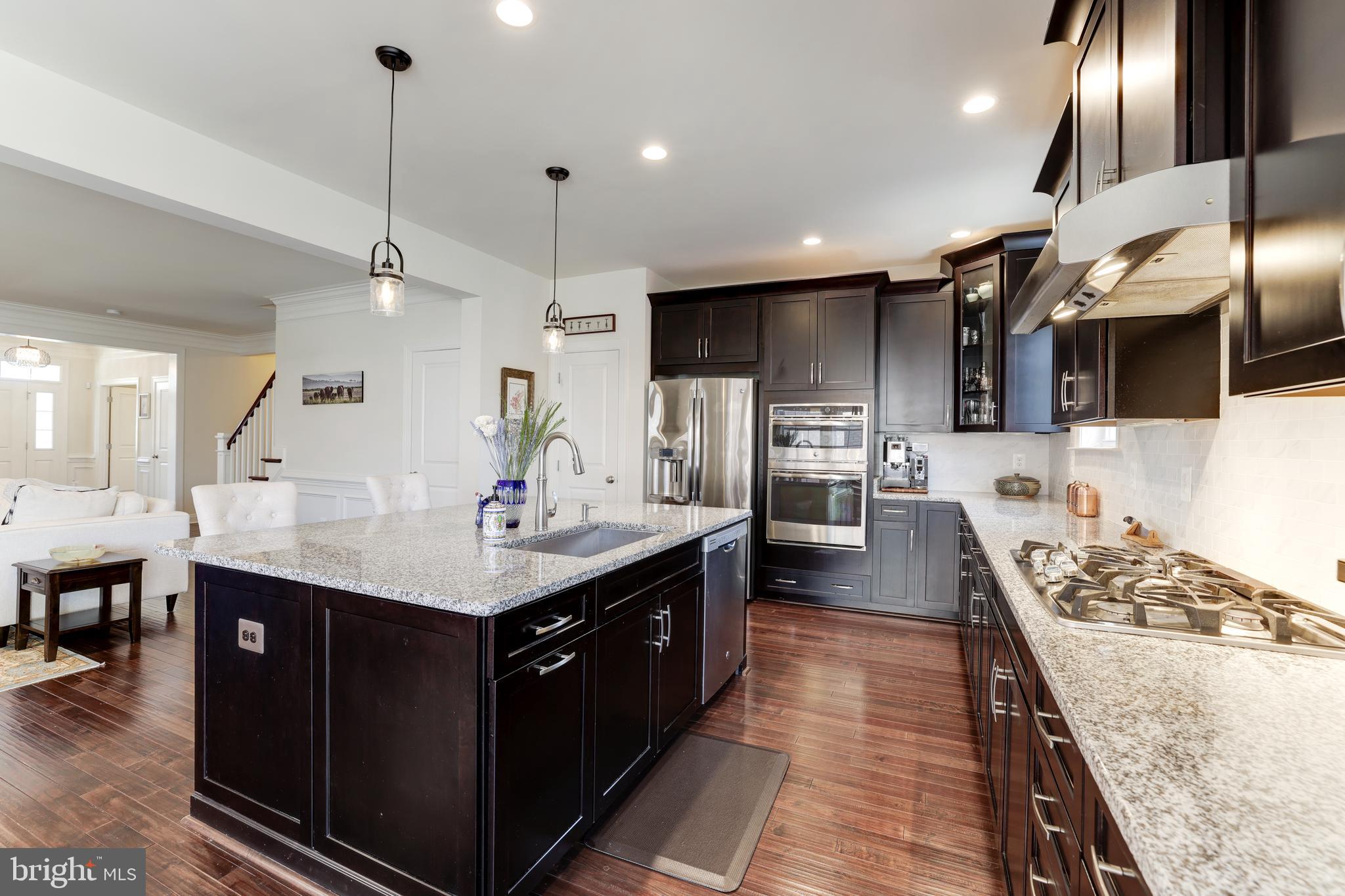 43050 Old Ryan Road Ashburn, VA 20148 - Photo 19 of 48 Kitchen