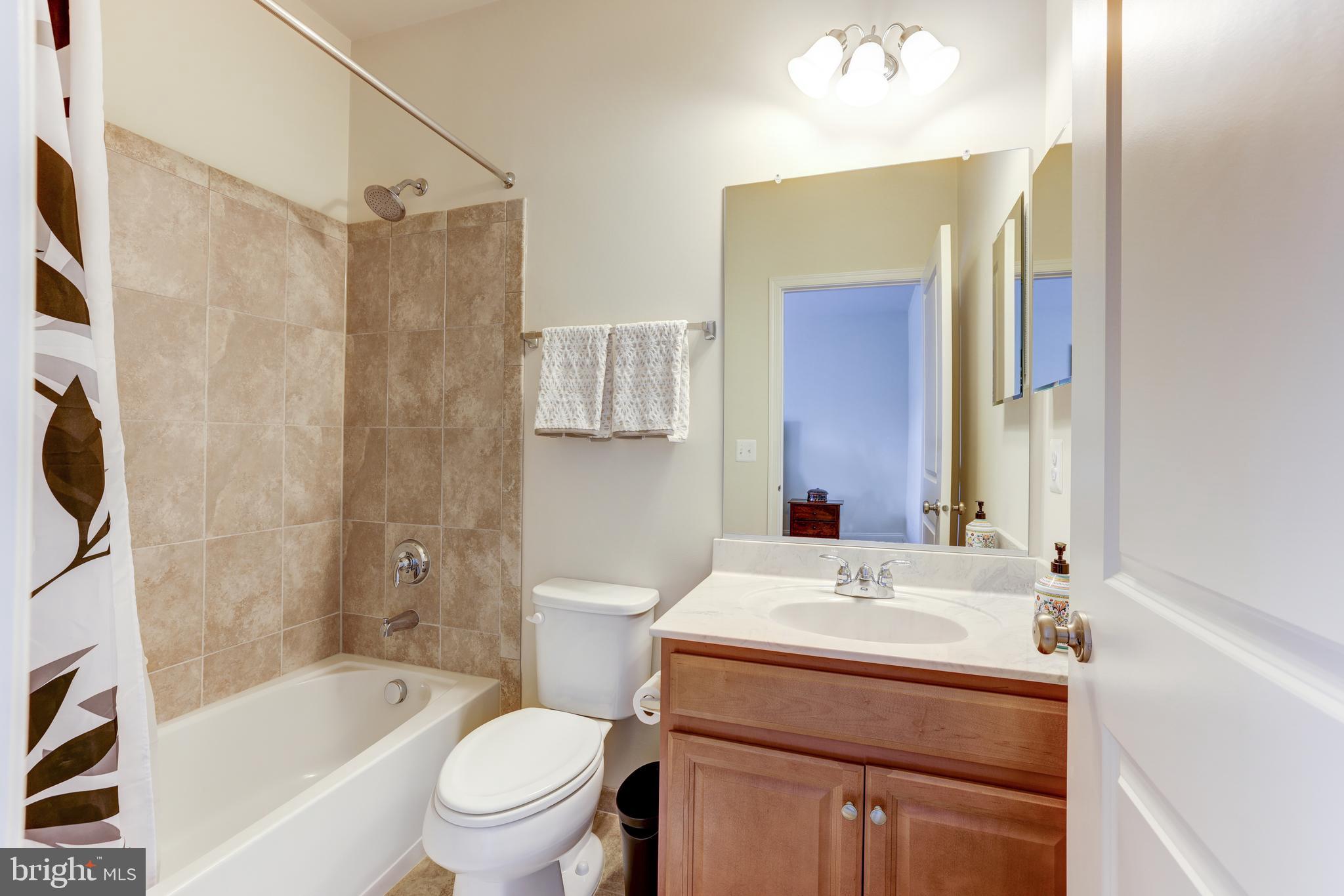 43050 Old Ryan Road Ashburn, VA 20148 - Photo 34 of 48 with Private Bath