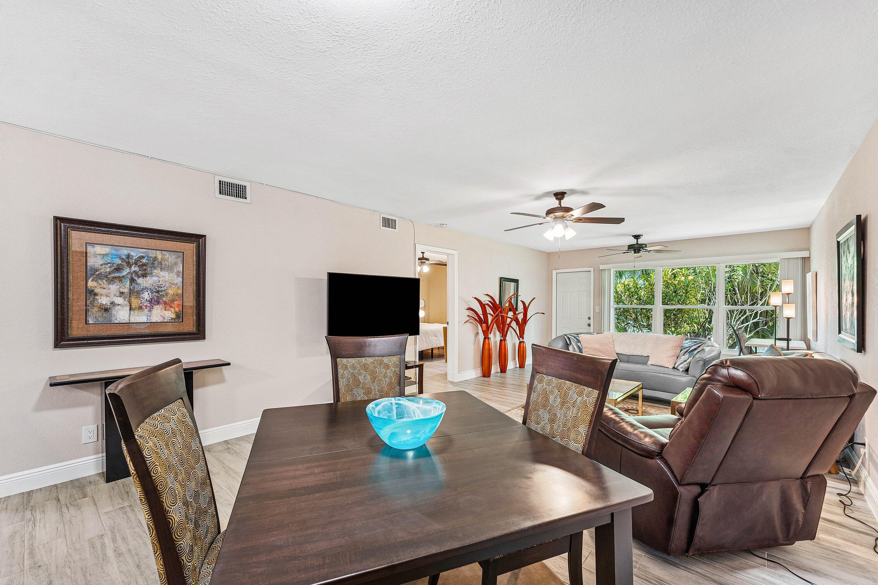 18900 Stewart Circle, Unit 2 Boca Raton, FL 33496 - Photo 14 of 35 Dining space
