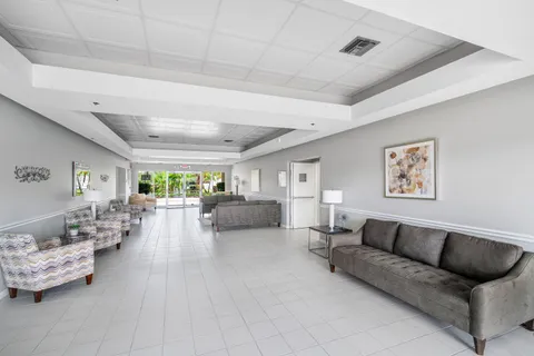 $325,000 | 18900 Stewart Circle, Unit 2, Boca Raton, FL 33496
