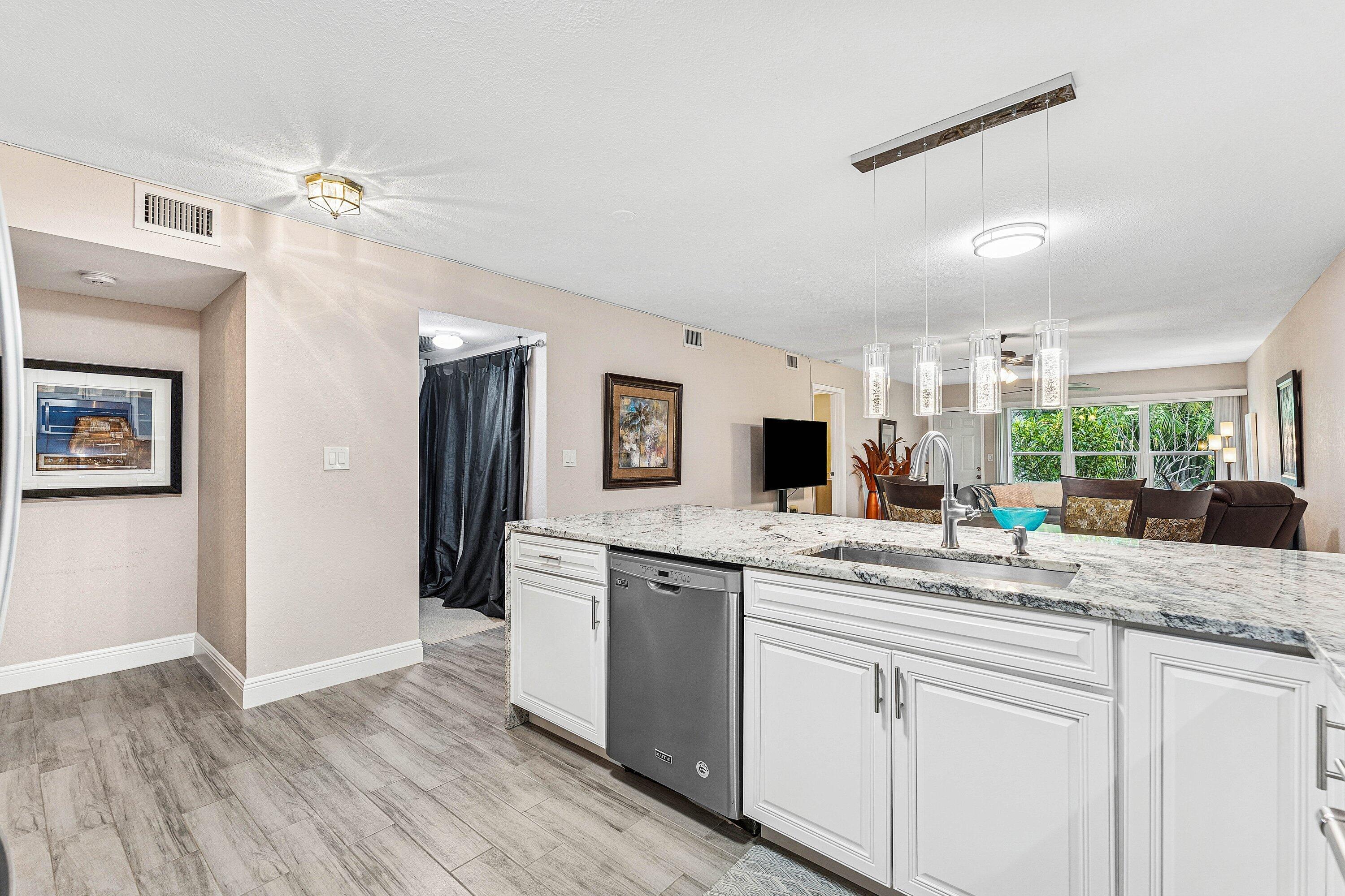 18900 Stewart Circle, Unit 2 Boca Raton, FL 33496 - Photo 4 of 35 Kitchen