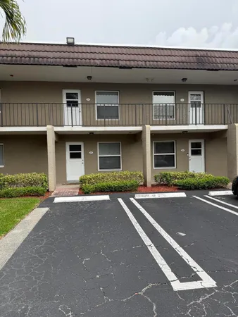 $210,000 | 2755 Casita Way, Unit 206, Delray Beach, FL 33445