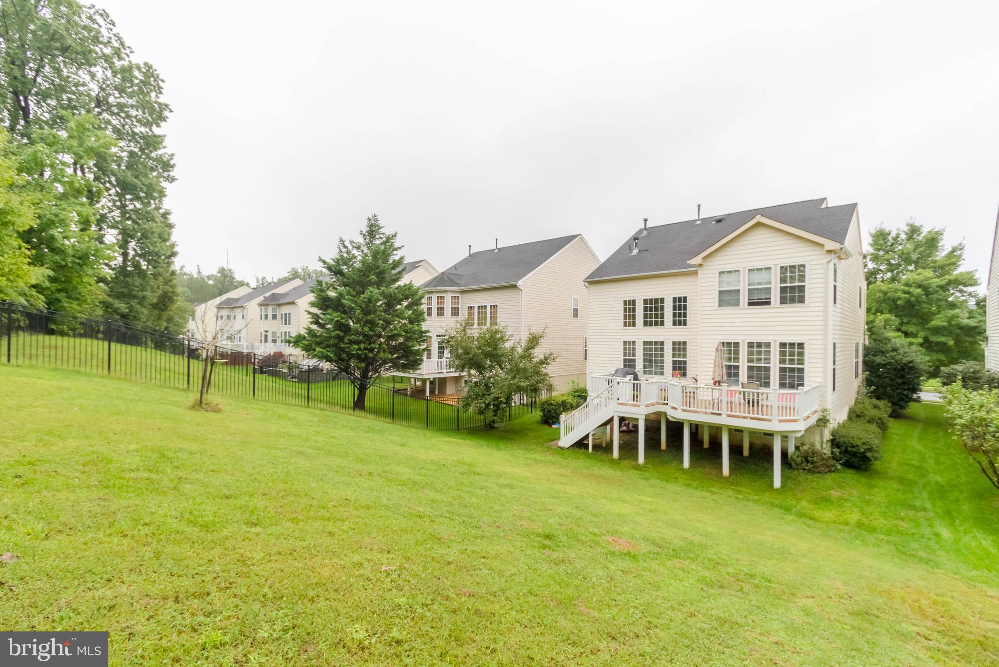 2664 Cast Off Loop Woodbridge, VA 22191 - Photo 47 of 47 Gallery Image 47