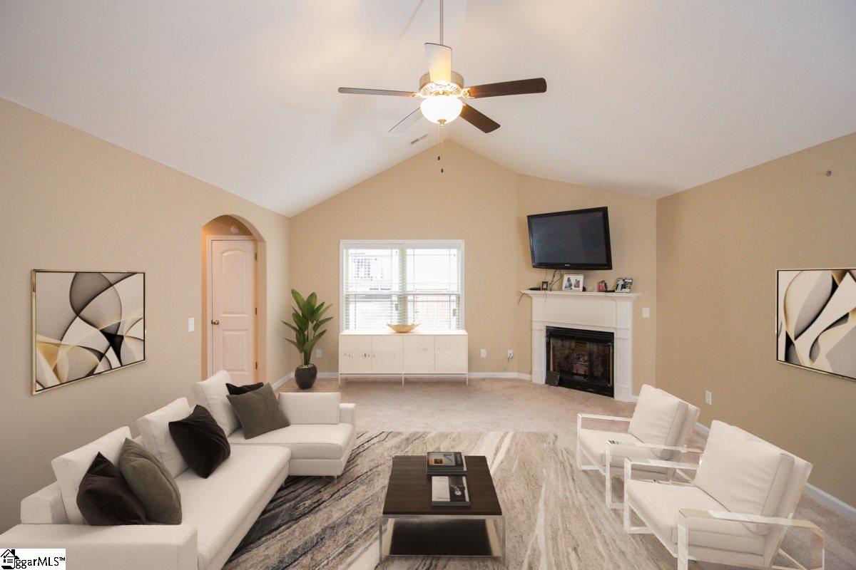 186 Tiara Ridge Lane Duncan, SC 29334 - Photo 3 of 14 Gallery Image 3