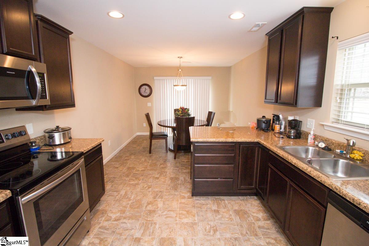 186 Tiara Ridge Lane Duncan, SC 29334 - Photo 5 of 14 Gallery Image 5