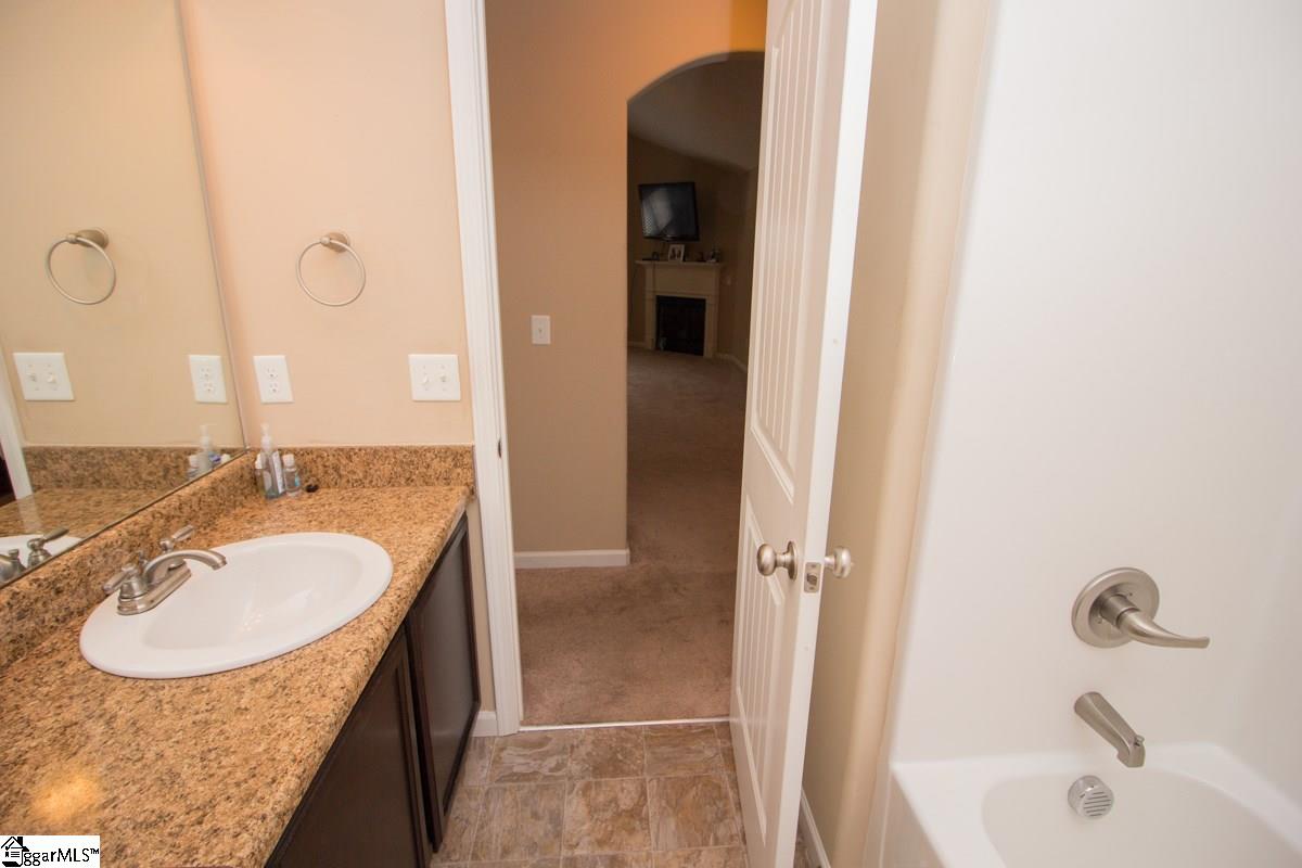 186 Tiara Ridge Lane Duncan, SC 29334 - Photo 10 of 14 Gallery Image 10