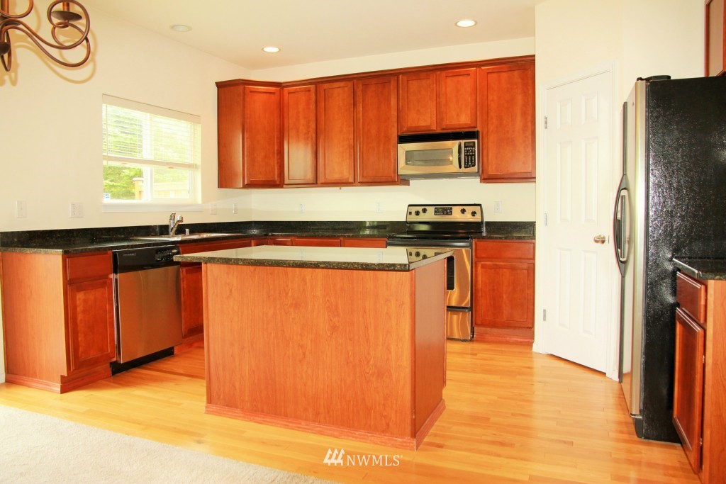 23029 27th Drive Southeast Bothell, WA 98021 - Photo 2 of 8