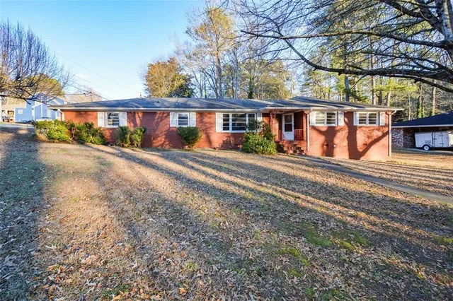 $250,000 | 1489 Thunderwood Lane Southwest, Mableton, GA 30126