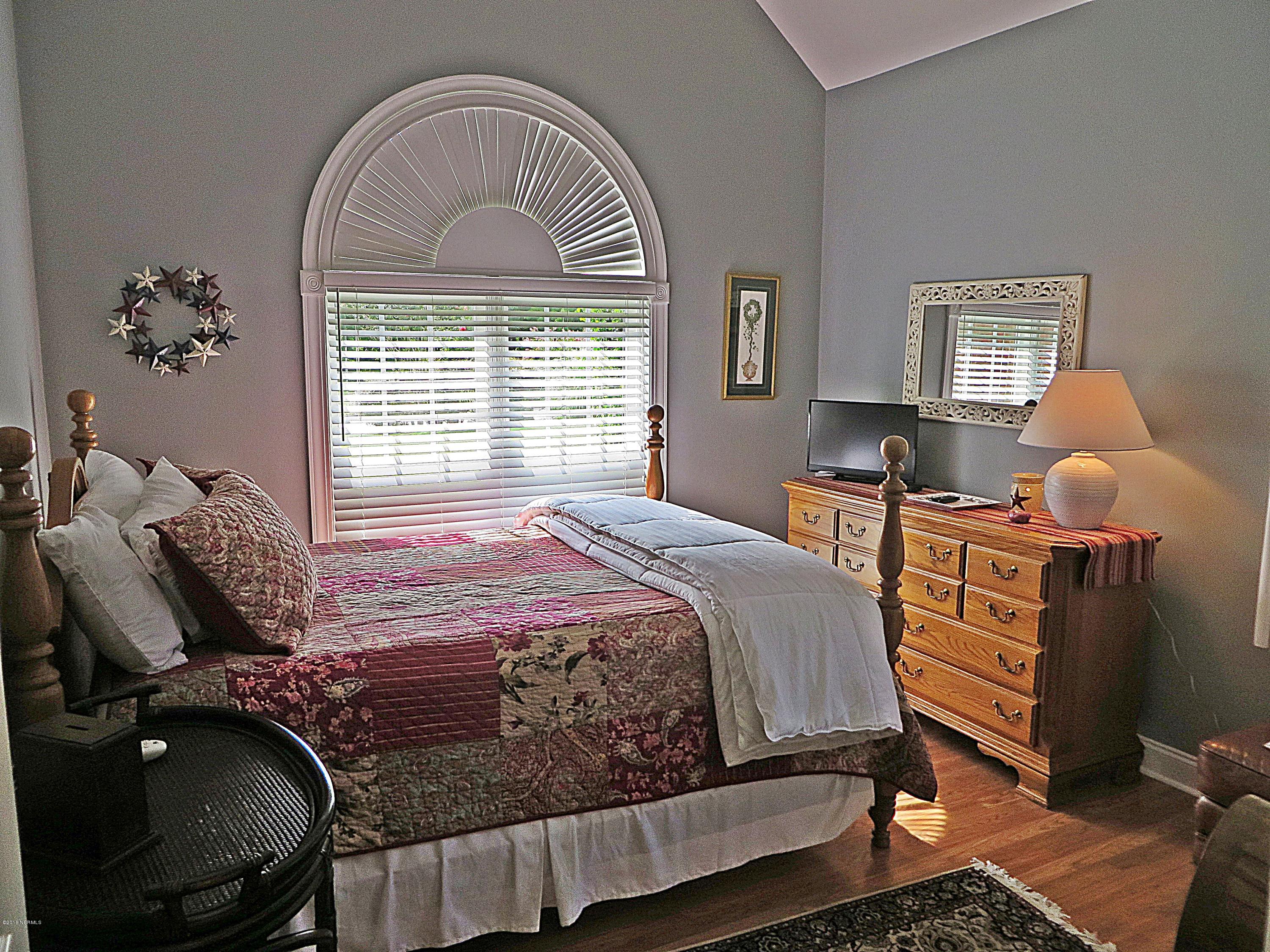 119 Friburg Road New Bern, NC 28562 - Photo 17 of 45 2nd Bedroom