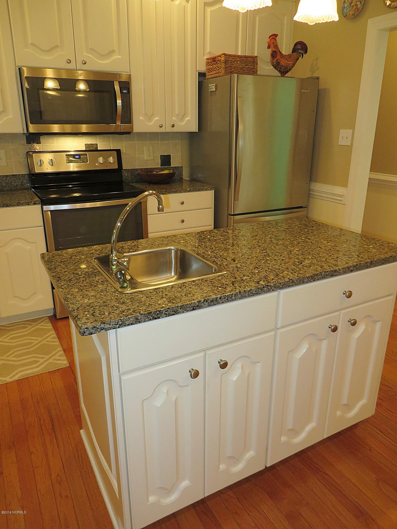 119 Friburg Road New Bern, NC 28562 - Photo 8 of 45 Extra Prep Sink