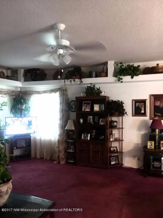 417 Linwood Road Senatobia, MS 38668 - Photo 5 of 5 The Greatroom
