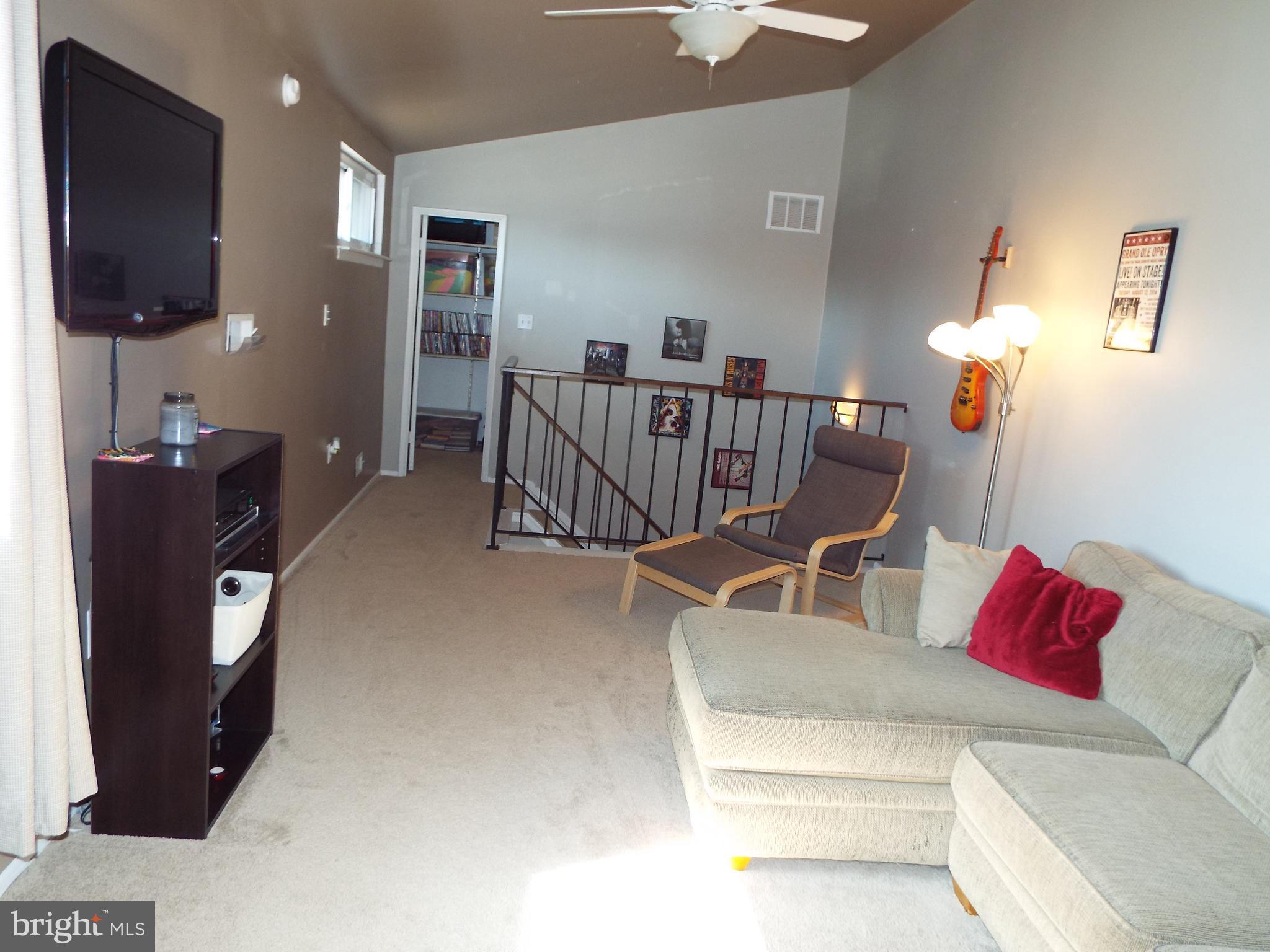 10909 Trotting Ridge Way, Unit 910 Columbia, MD 21044 - Photo 22 of 28 Loft/Bedroom