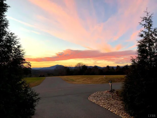 $69,900 | 27 Nyle Ridge Road, Wirtz, VA 24184