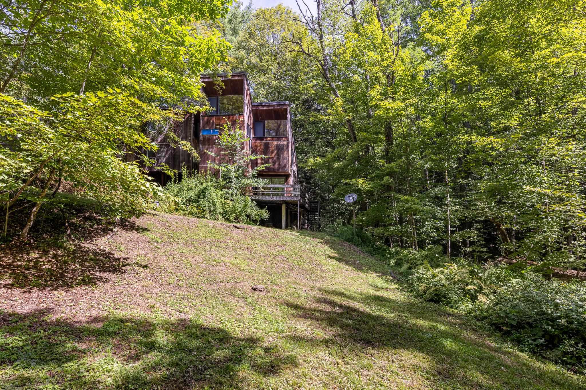 3525 Beaver Meadow Road Sharon, VT 05065 - Photo 36 of 41