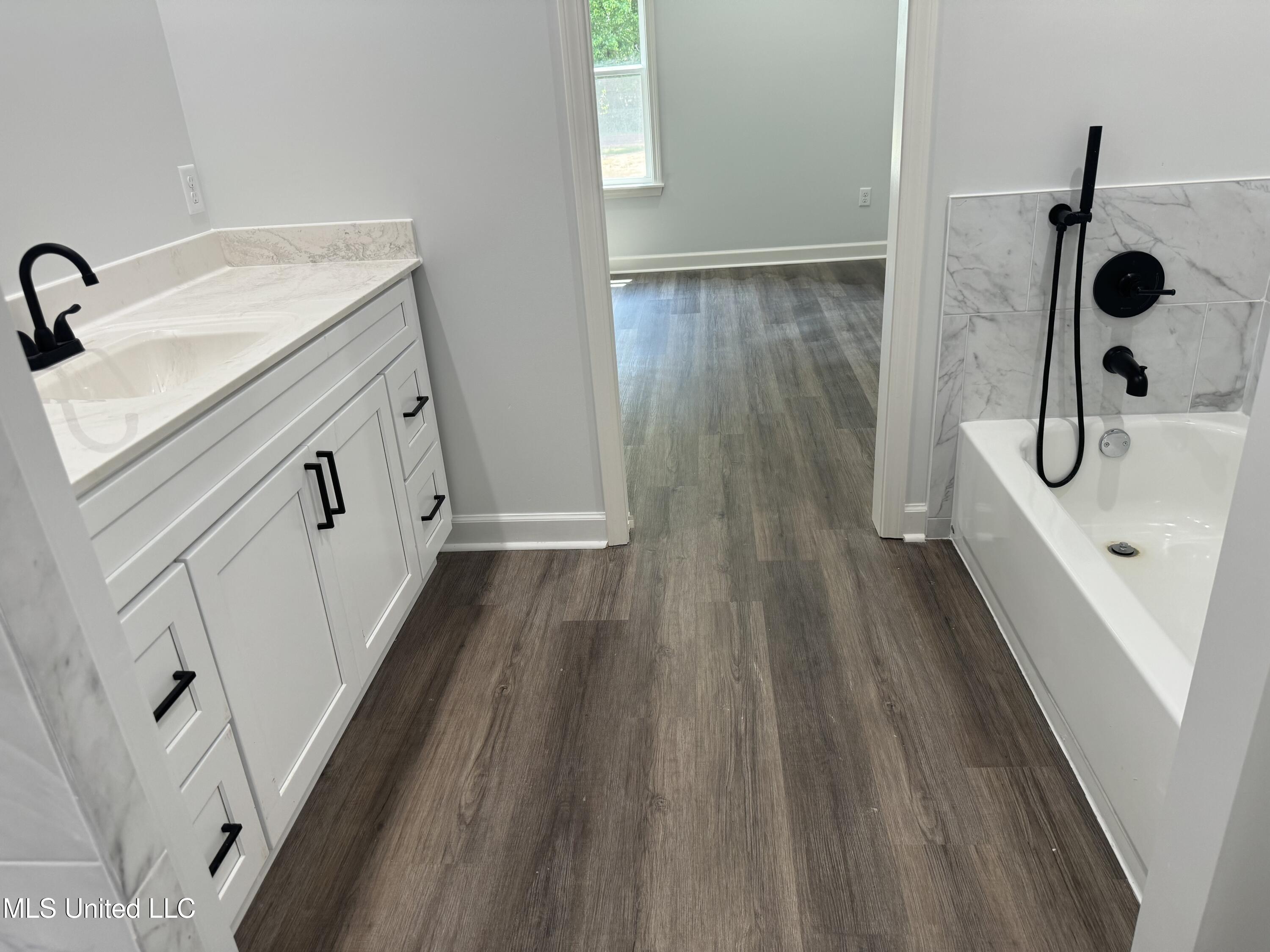 50 Rays Cove Grenada, MS 38901 - Photo 11 of 14 10795-11