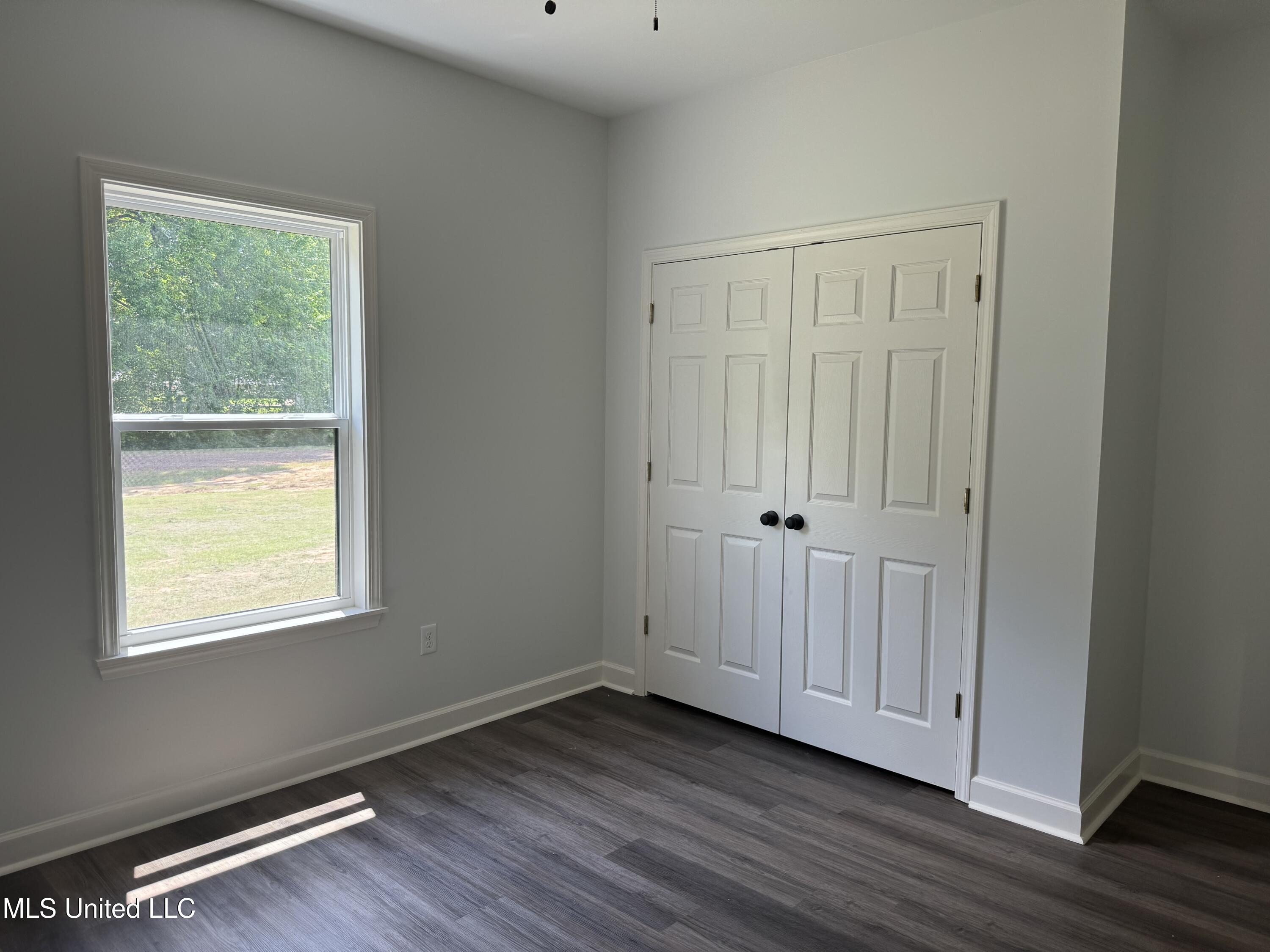 50 Rays Cove Grenada, MS 38901 - Photo 8 of 14 10795-08