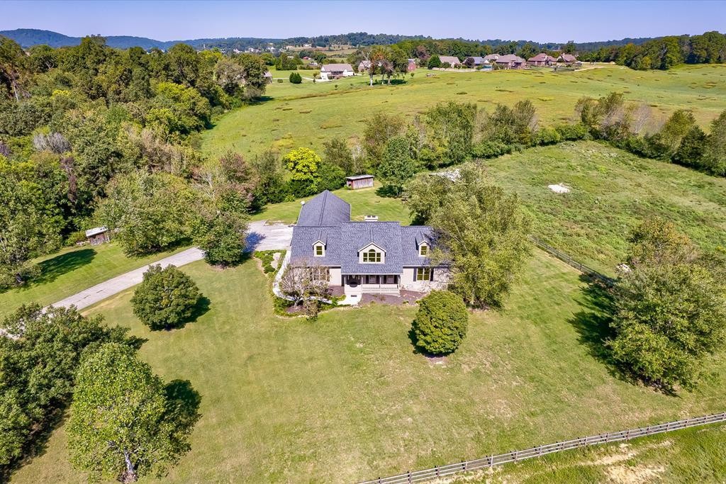5699 Sevierville Road Seymour, TN 37865 - Photo 2 of 37 Gallery Image 2