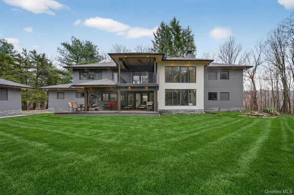 $1,750,000 | 41 Sand Hill Lane, Florida, NY 10921