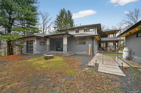 $1,750,000 | 41 Sand Hill Lane, Florida, NY 10921