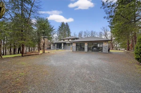 $1,750,000 | 41 Sand Hill Lane, Florida, NY 10921