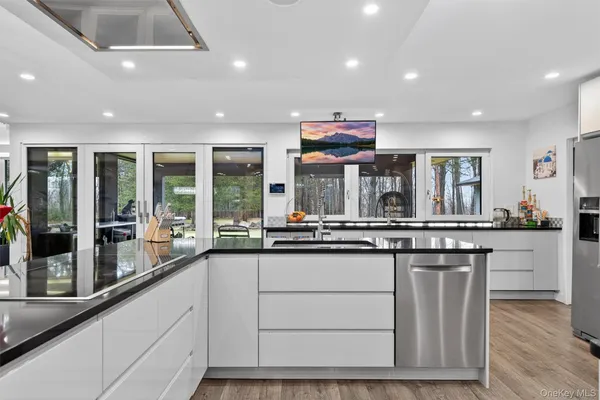 $1,750,000 | 41 Sand Hill Lane, Florida, NY 10921