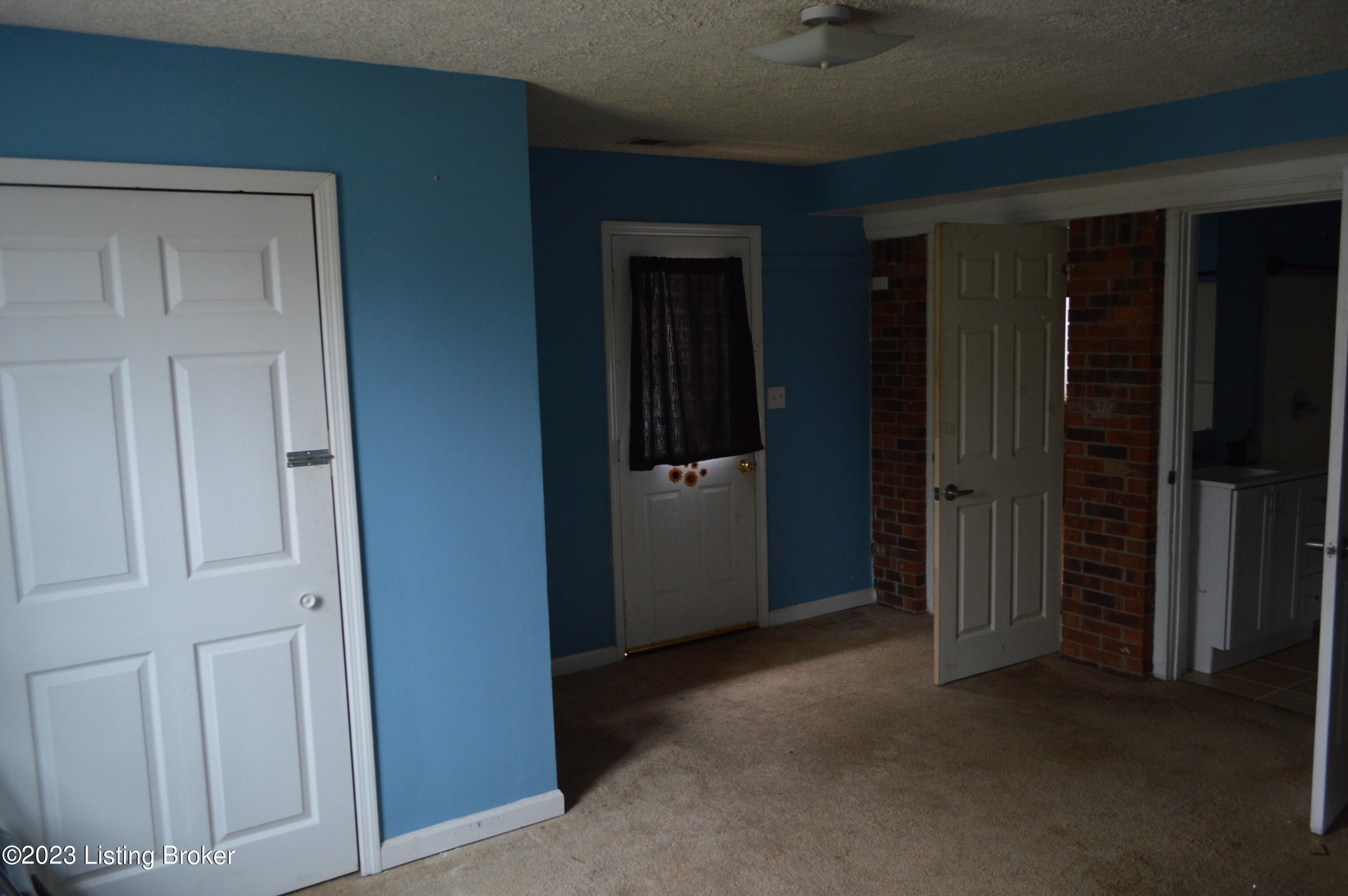 310 Crossgate Road Elizabethtown, KY 42701 - Photo 12 of 15 DSC_0011