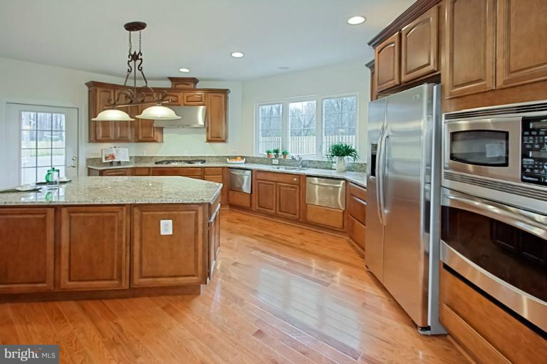 7003 Springville Court Springfield, VA 22150 - Photo 17 of 30 Open/Accessible Floor Plan in Kitchen