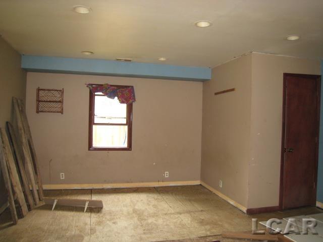 1371 East Valley Road Adrian, MI 49221 - Photo 11 of 25