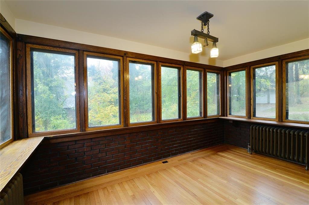 221 Woodside Road Pittsburgh, PA 15221 - Photo 9 of 19 Gallery Image 9